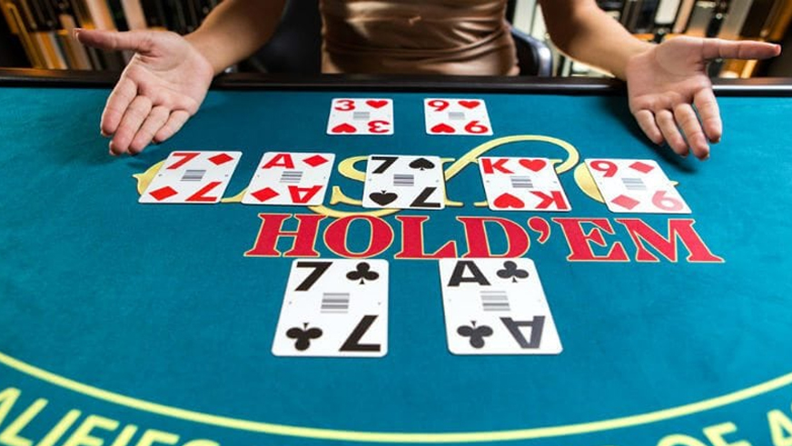 Casino Hold’em in a Live Casino